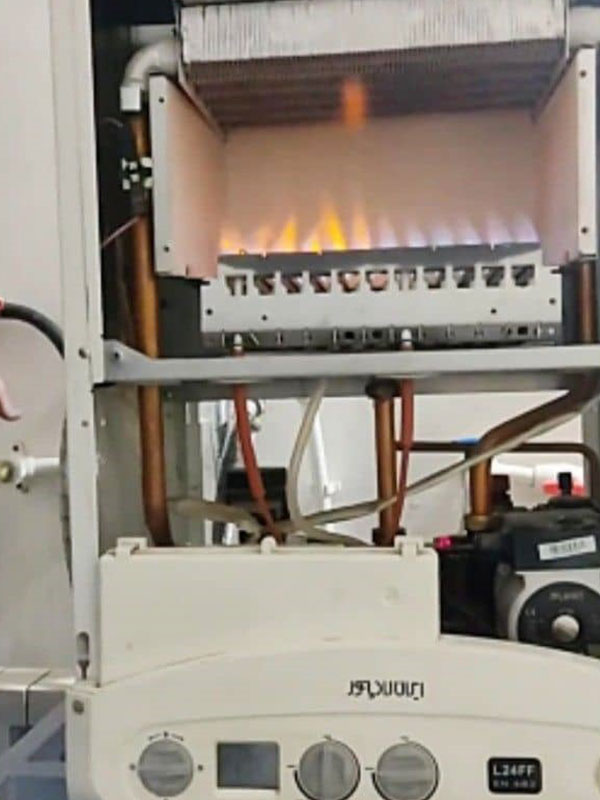 نگهداری و سرویس سالانه پکیج دیواری: راز عمر طولانی دستگاه شما در اسلامشهر، چهاردانگه و تمام حومه (راهنمای تخصصی پیشگیری از خرابی پکیج توسط متخصصین آموزشگاه اراد)