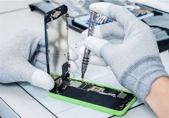 🔧 آموزش تعمیرات موبایل شیائومی در اسلامشهر | یادگیری تخصصی سخت‌افزار و نرم‌افزار شیائومی