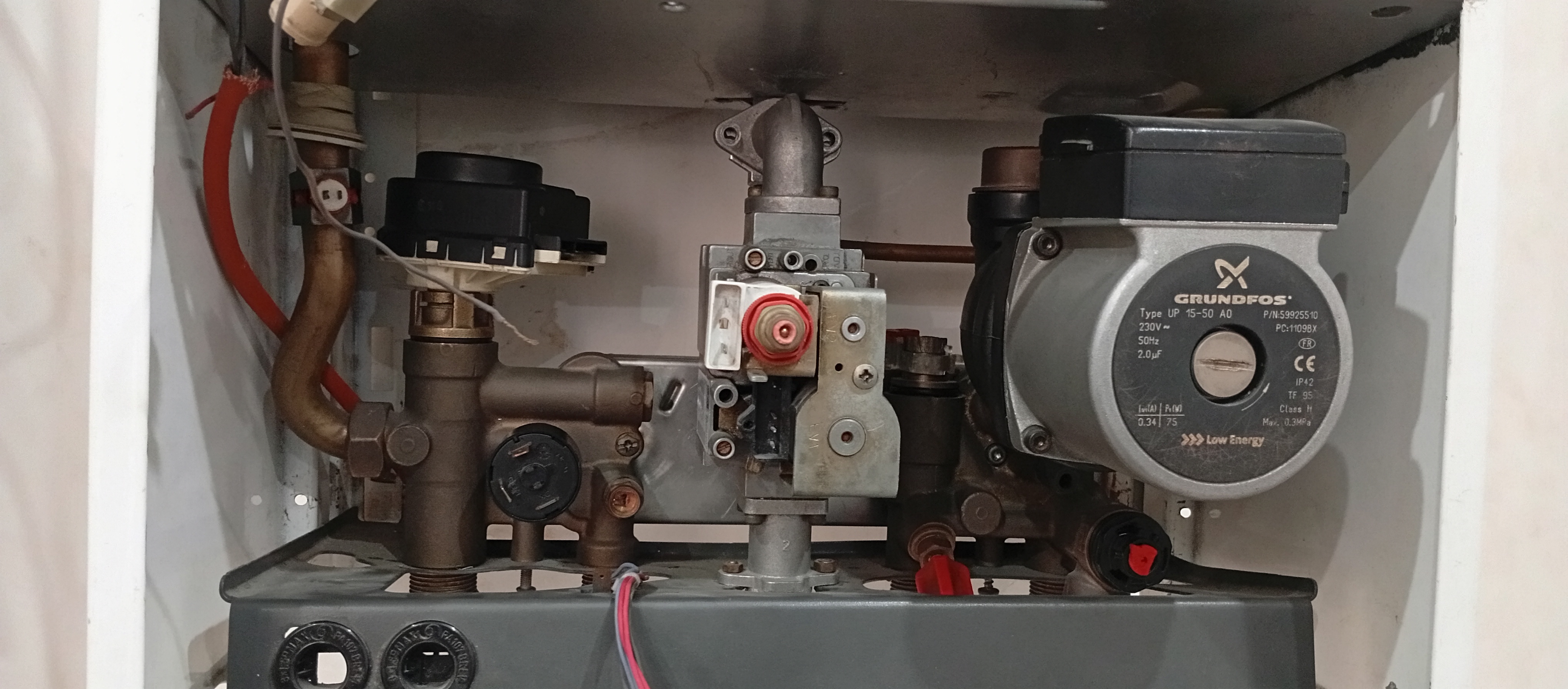 آموزش و تعمیرات پکیج دیواری در اسلامشهر | تعیین ظرفیت پکیج و رادیاتور برای متراژ خانه